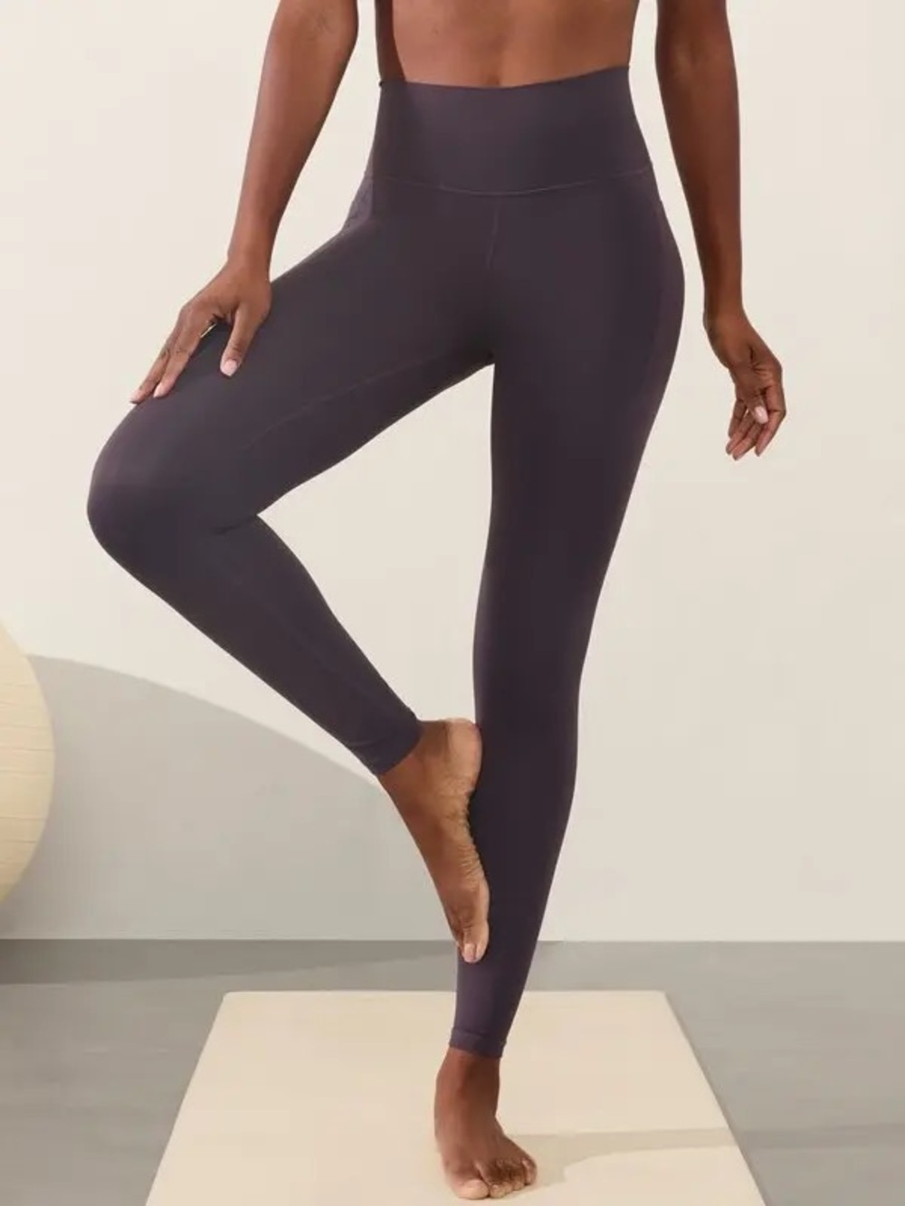 Athleta NWT Transcend Stash Pocket Tight Size Large Tall 30” Iris Purple Pockets